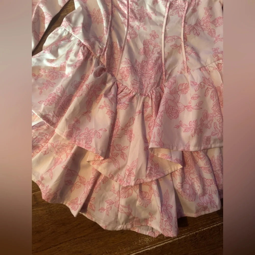 Romper gorgeous pink & white long sleeve S